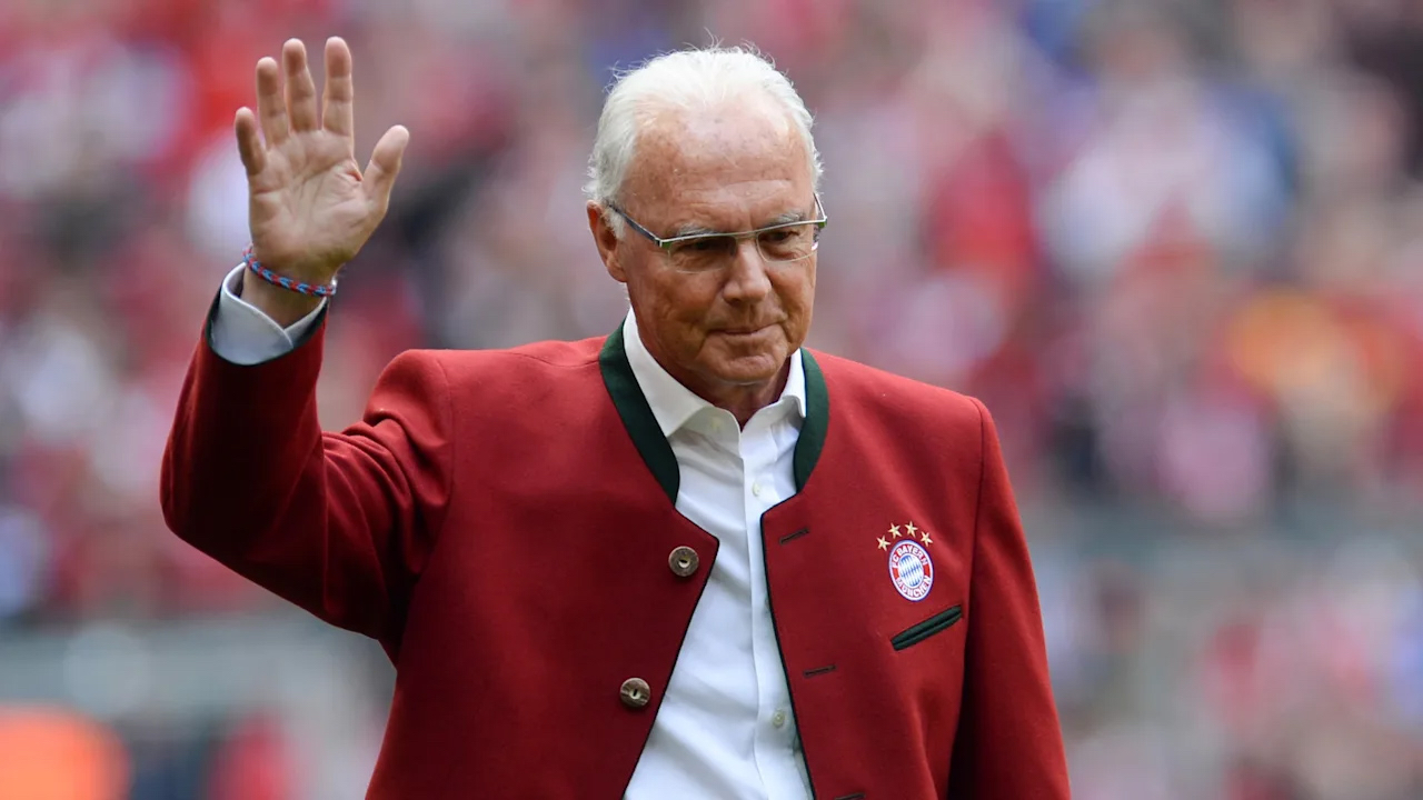 Bayern Münih Franz Beckenbauer'in 5 numaralı formasını emekliye ayıracak