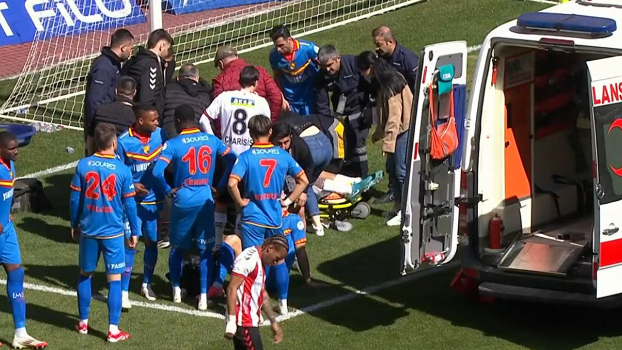Sivasspor - Göztepe maçında korku dolu anlar! Rej Manaj ambulansla hastaneye kaldırıldı