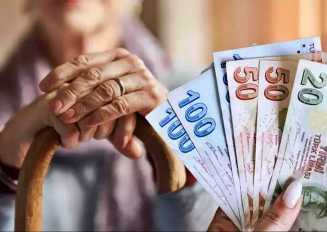 Emeklilerin zamlı bayram ikramiyesi 4 bin TL oldu!