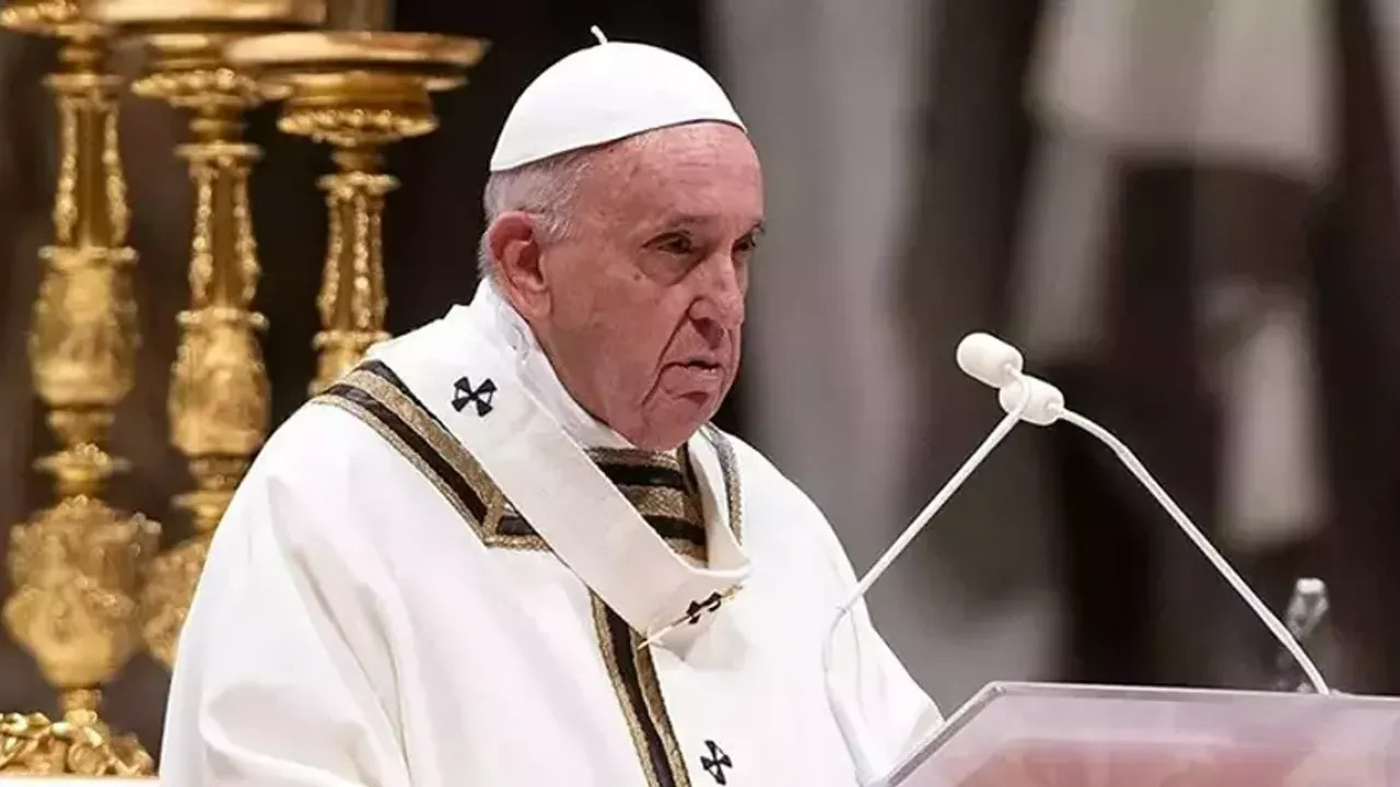 Papa Franciscus’un sağlık durumu hakkında yeni gelişme! Kritik süreci atlattı mı?