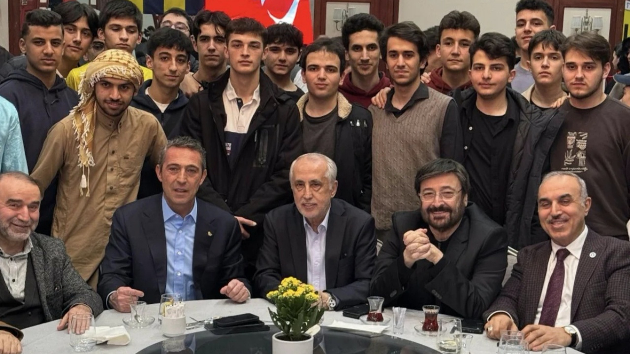 Hayırdır İnşallah... Ali Koç, İlim Yayma Cemiyeti ve imam hatiplilerle iftarda buluştu