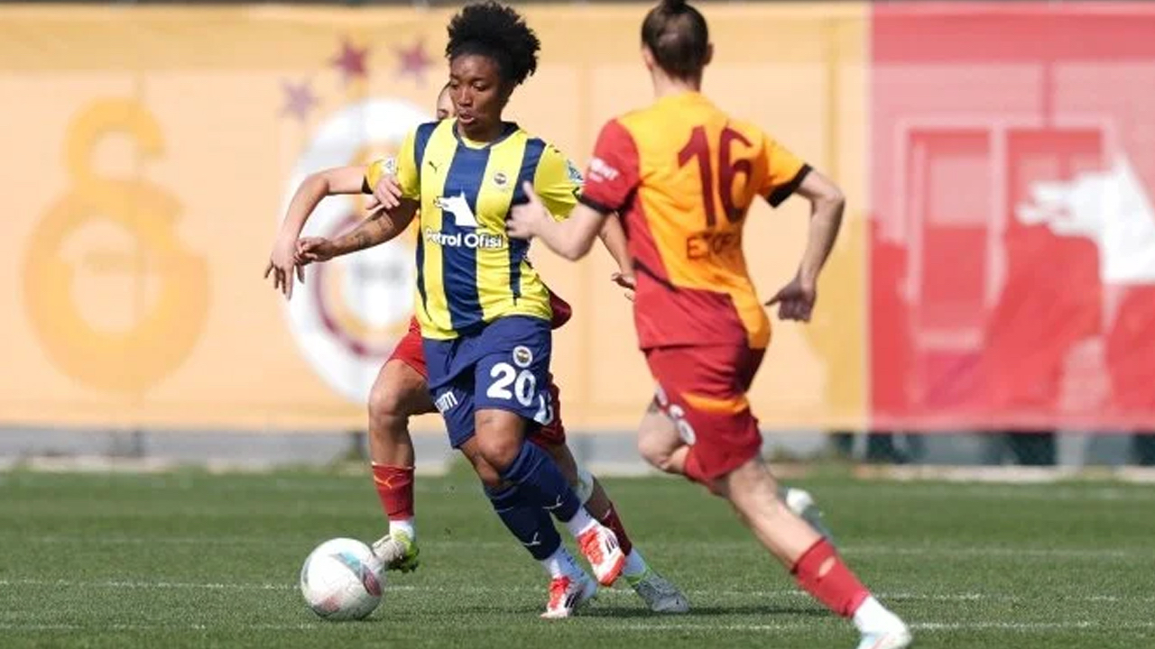 Kadınlar Süper Lig'de Galatasaray - Fenerbahçe derbisinde kazanan çıkmadı