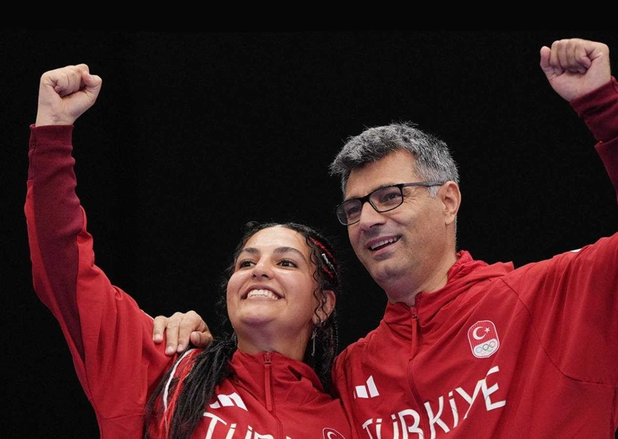 Yusuf Dikeç & Şevval İlayda Tarhan Avrupa Havalı Silahlar Şampiyonası'nda altın madalya kazandı