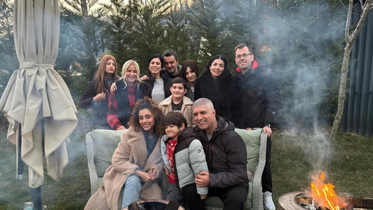 Özcan Deniz, kavgalı olmadığı aile üyeleriyle bir araya geldi