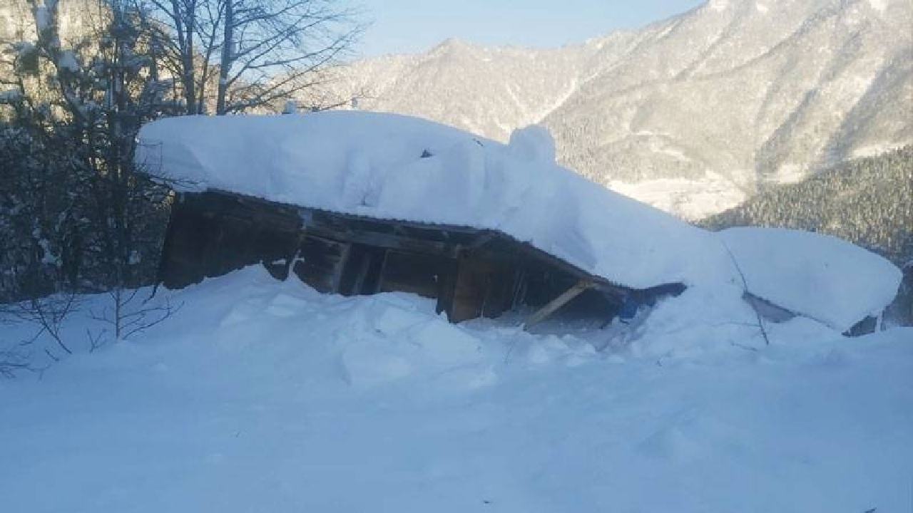 Korkulan oldu! Elazığ’da çığ: 1 kişi yakınları tarafından kurtarıldı