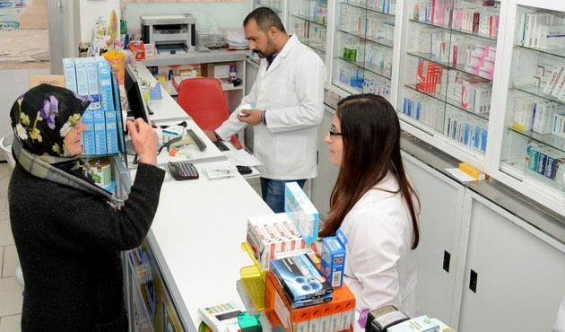 Sağlık Bakanlığı'ndan reçetesiz ve karaborsa ilaç alarmı!