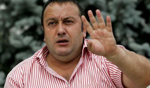 İsmail Türüt'ten Kadir İnanır'a vurucu sözler: "Ölürse cenazesine bile gitmem!"