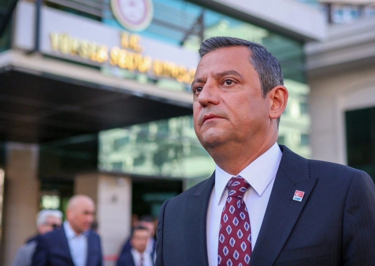 Özgür Özel’e ‘seyyar giyotin’ faturası: 480 bin TL tazminat ödeyecek!