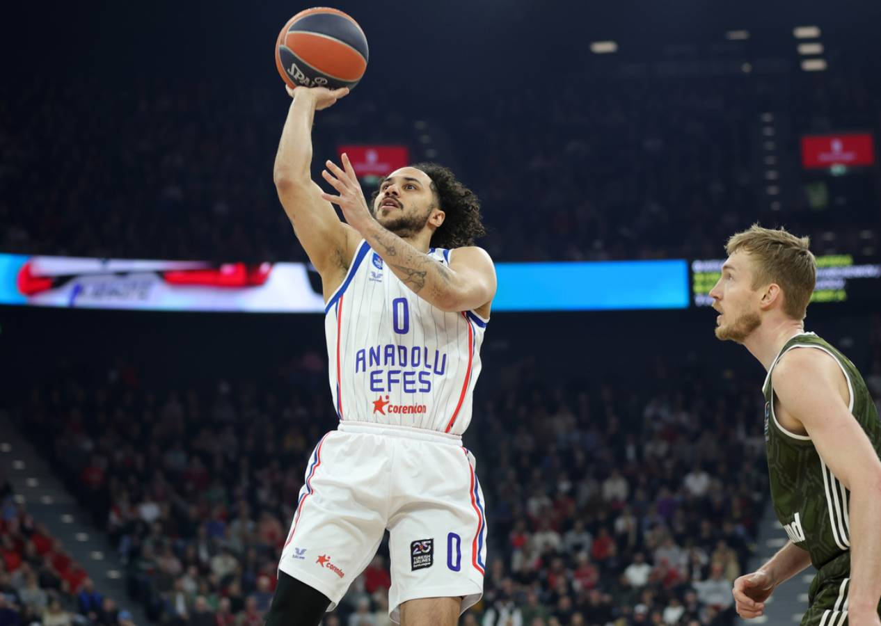 Shane Larkin coştu, kritik deplasmanda galibiyet geldi! Bayern Münih - Anadolu Efes: 92-97 (Maç Sonucu)