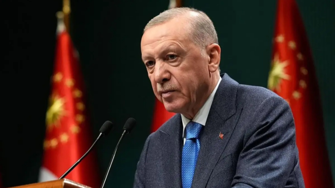 Cumhurbaşkanı Erdoğan'dan oyuncu Filiz Akın için taziye mesajı...