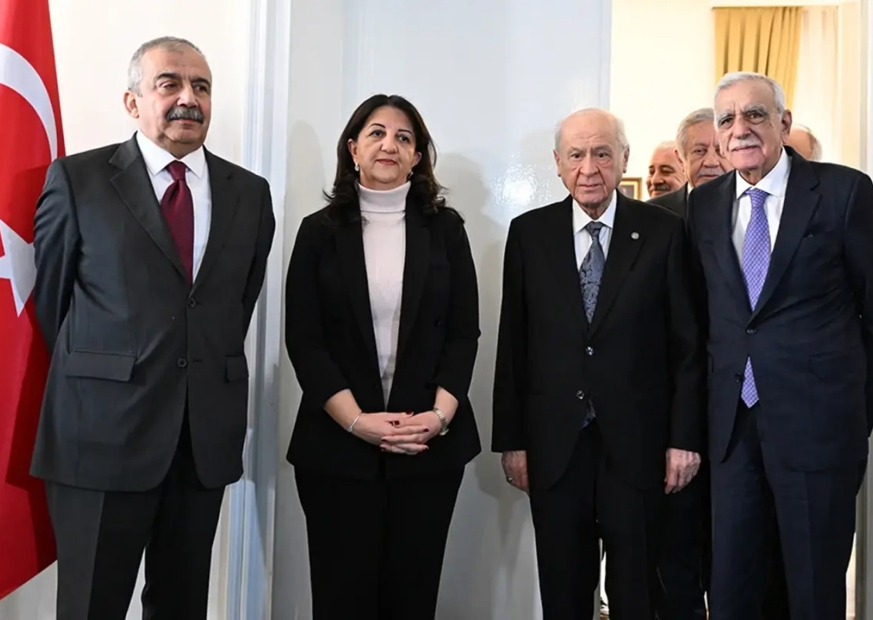 DEM Parti ve MHP görüşmesi sona erdi! Bahçeli'den mesaj var: Görüşmede olmayı çok isterdim!