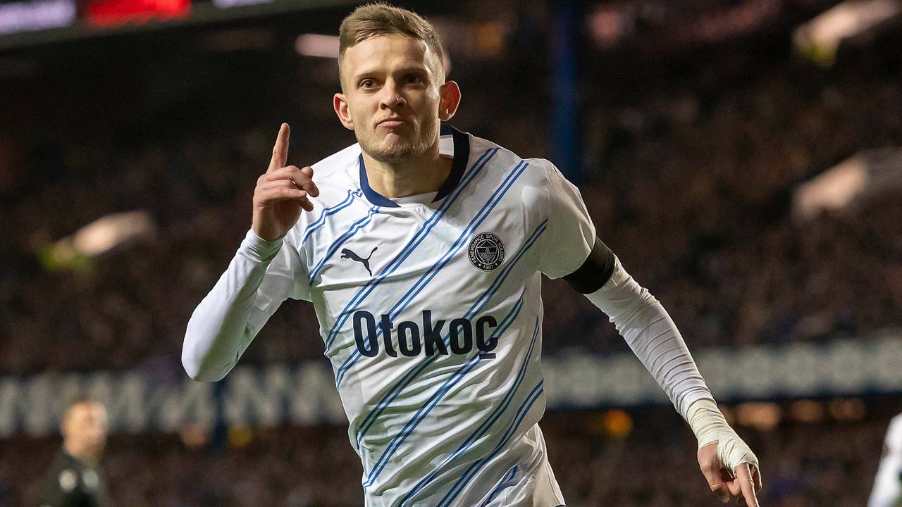 Fenerbahçe'de Sebastian Szymanski için ayrılık planı yapıldı