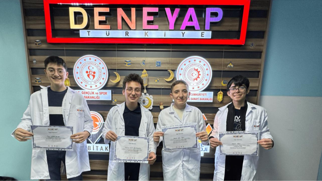 Yeni ‘Bayraktarlar’ yetişiyor! T3 Vakfı'nın desteklediği DENEYAP öğrencileri projeleriyle hayran bıraktı