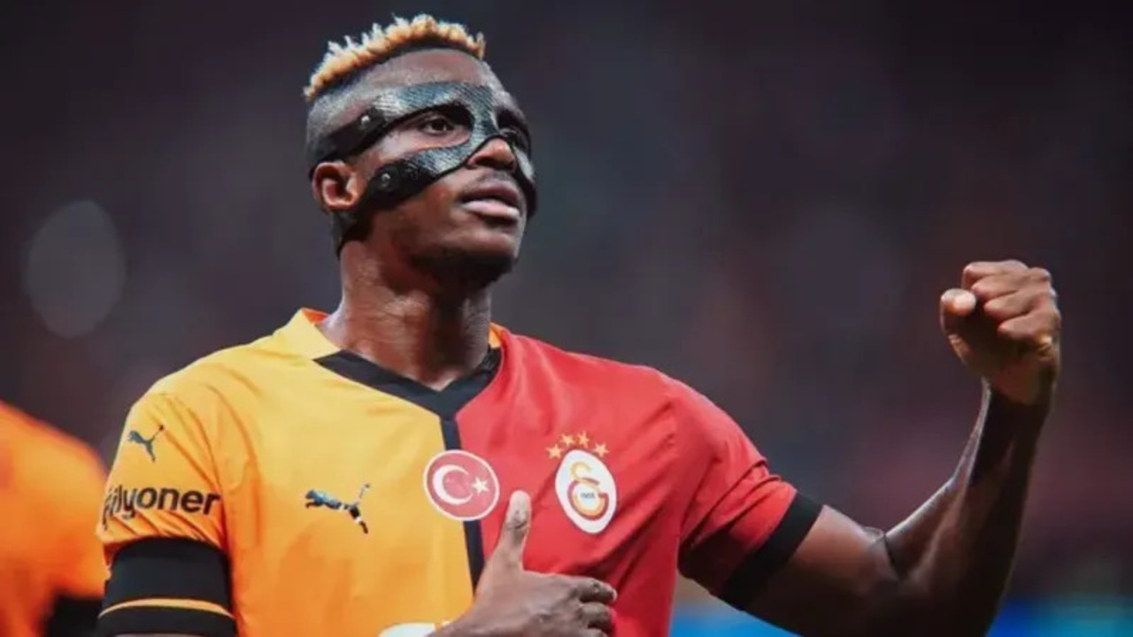 Victor Osimhen'in milli takım arkadaşından flaş transfer iddiası: Görüşmeler yaptığını biliyorum!