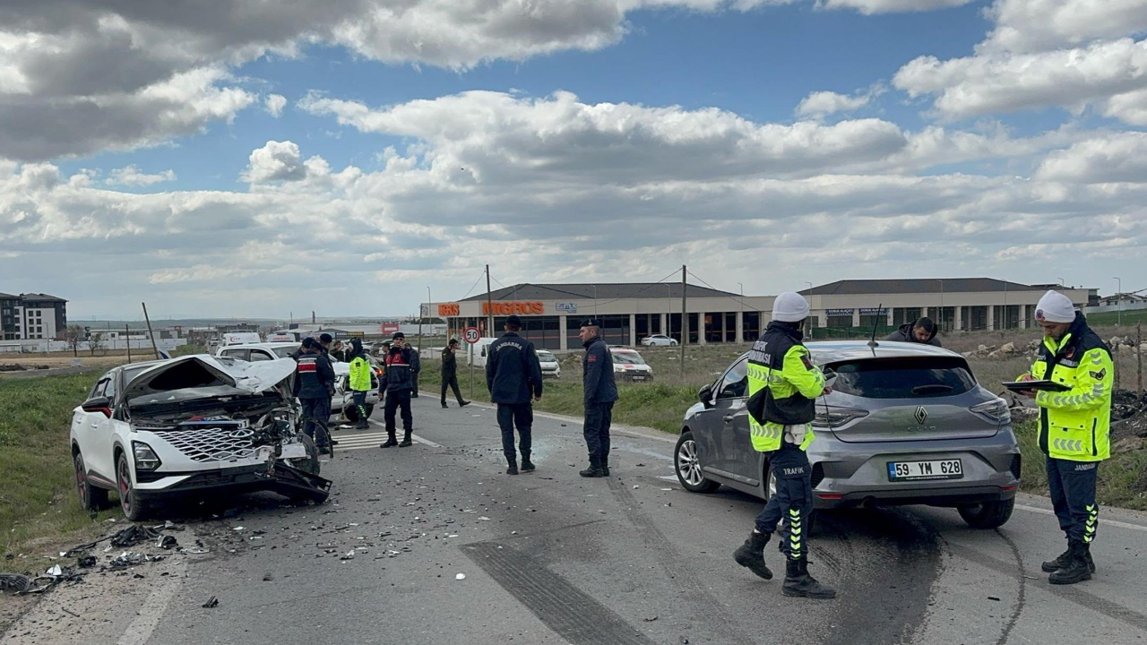 Tekirdağ'da korkunç kaza; 3'ü askeri personel 6 kişi yaralandı