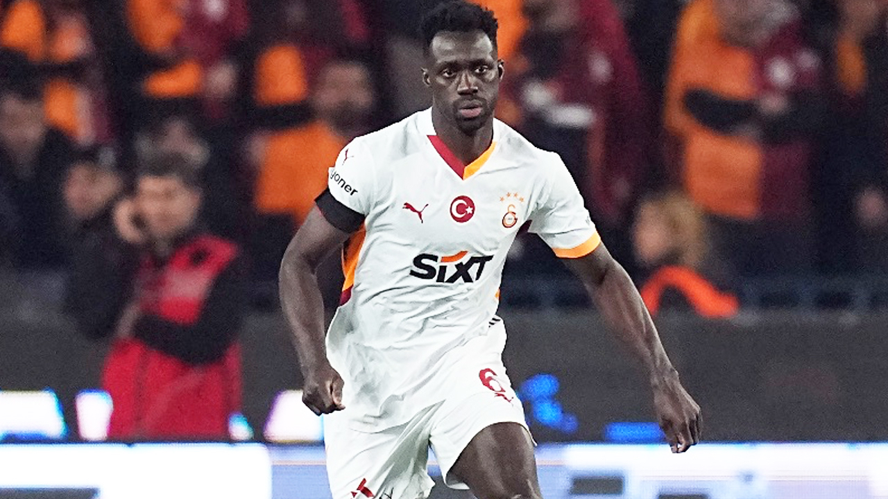 Galatasaray Davinson Sanchez ile sözleşme görüşmeleri için harekete geçiyor