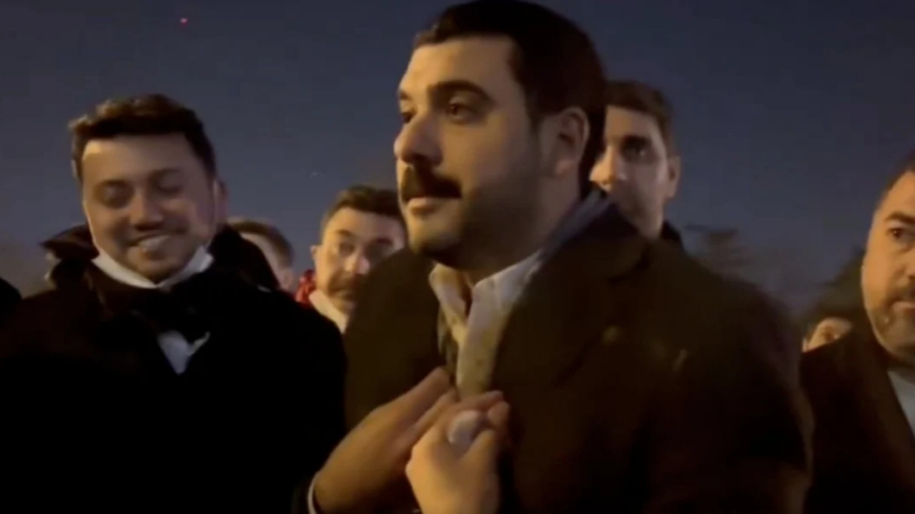 CHP'li vekil Ali Gökçek ile eylemciler arasında biber gazı pazarlığı! Önden siz yürüyün