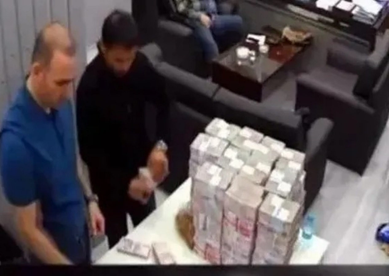İBB'deki yolsuzluk soruşturmasında yeni gelişme! Murat Ongun dahil 7 şüphelinin bankalardaki kasalarına el konuldu