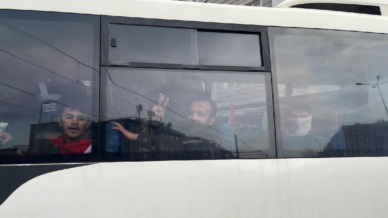 Kayseri'de 'İmamoğlu' gerginliği; 4 kişi gözaltına alındı!