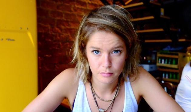 Burcu Biricik dansı ve kıyafetiyle adeta büyüledi!