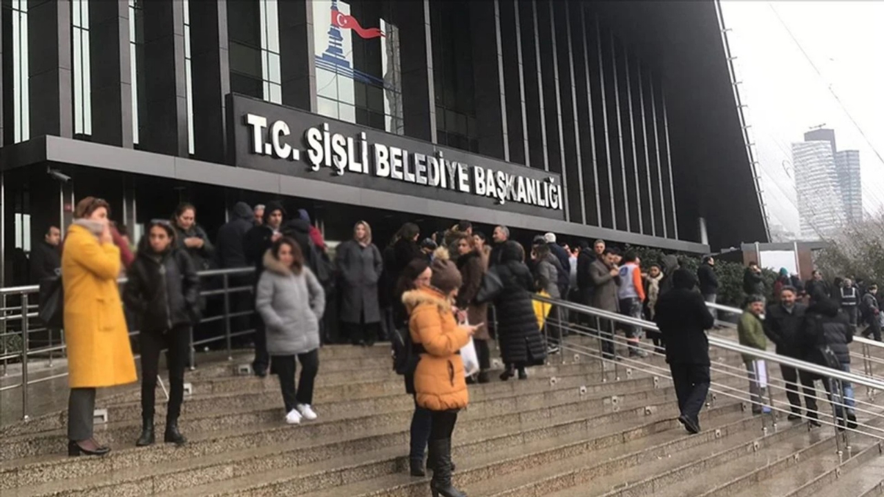 Şişli Belediyesi'nde kayyum depremi: Başkan yardımcıları istifa etti!