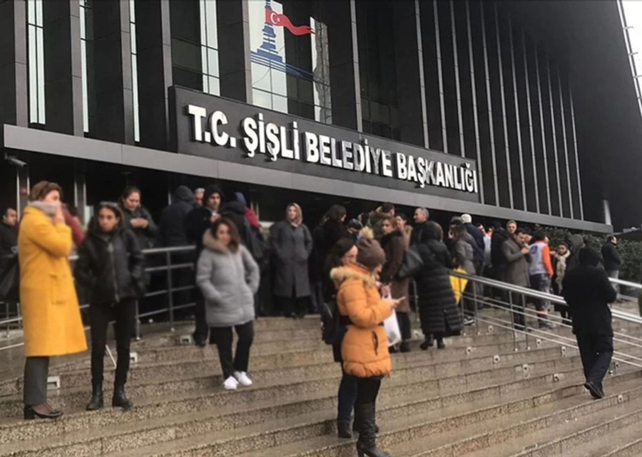 Şişli Belediyesi'nde kayyum depremi: Başkan yardımcıları istifa etti!