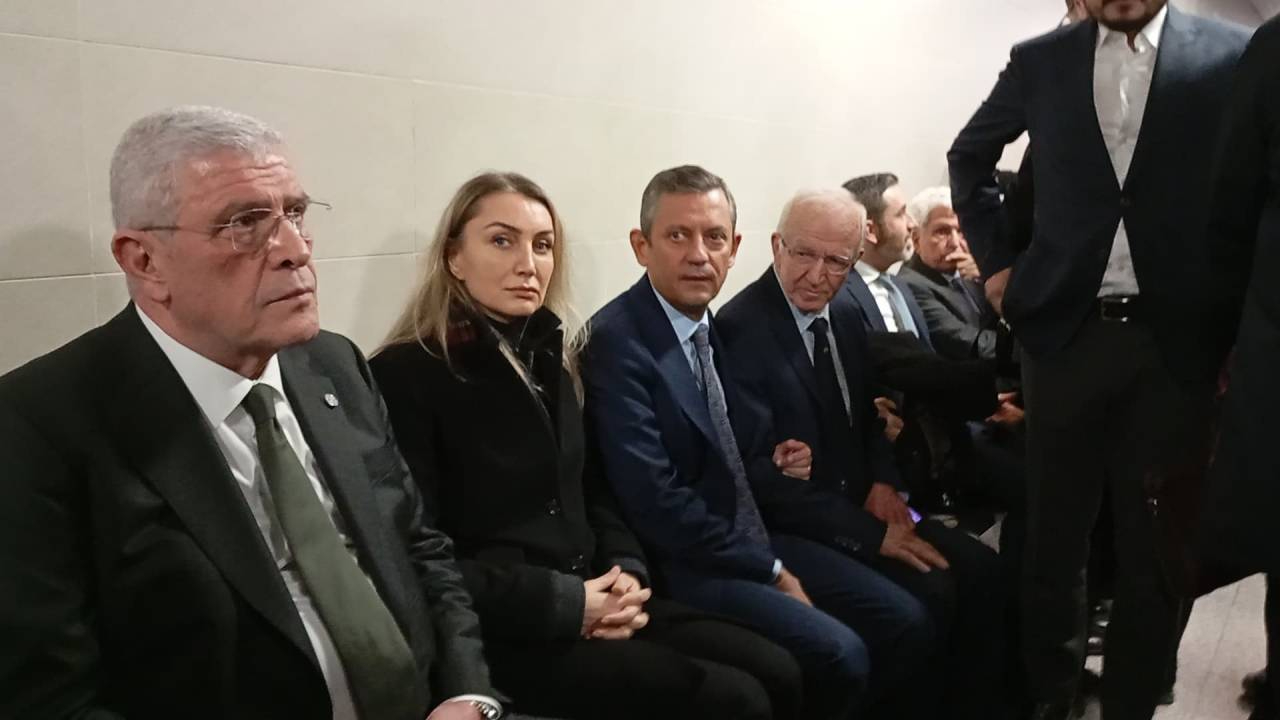 Özel, Dervişoğlu ve Dilek İmamoğlu İstanbul Adalet Sarayında beklemeye başladı