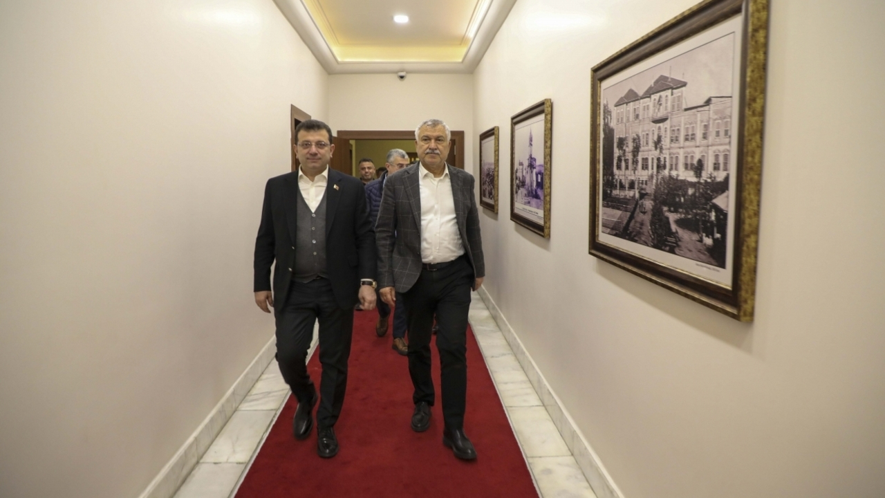 Ekrem İmamoğlu'nun yerine TBB koltuğuna oturan isim belli oldu!