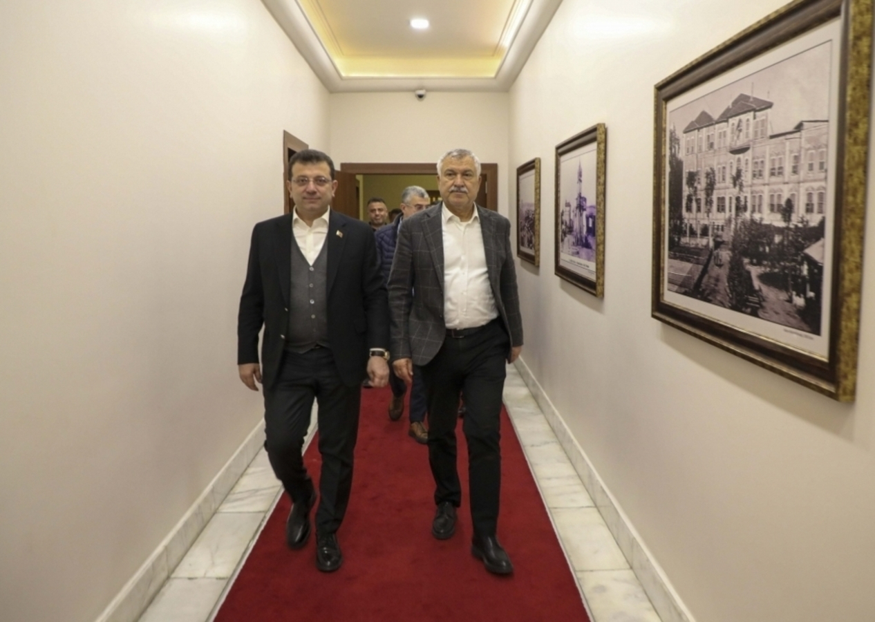 Ekrem İmamoğlu'nun yerine TBB koltuğuna oturan isim belli oldu!