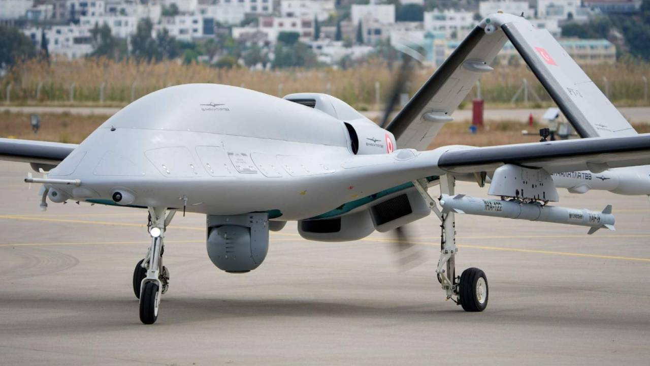 Bayraktar TB3, İHA-122 Süpersonik Füze ile gerçekleştirdiği ilk atış testini başarıyla tamamladı