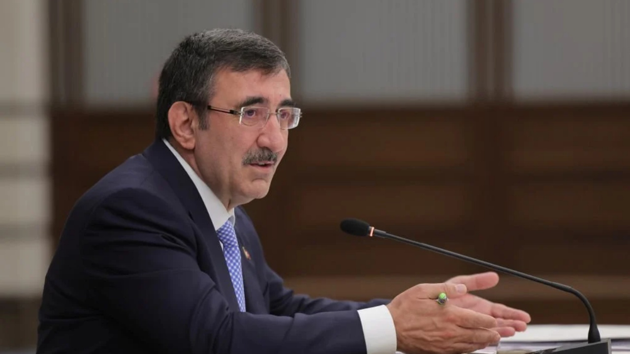 Cevdet Yılmaz'dan CHP'ye boykot tepkisi: Ekonomik istikrarı hedef alan bir muhalefet kaybetmeye mahkumdur