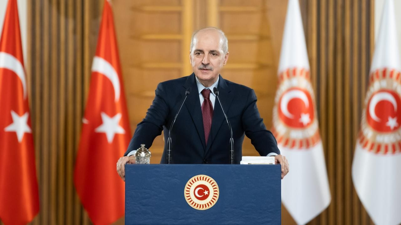 TBMM Başkanı Kurtulmuş'tan Kadir Gecesi mesajı: Gecemiz mübarek, kardeşliğimiz daim olsun"
