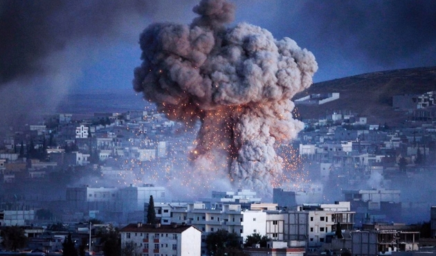 Koalisyon Rakka'da yine sivilleri vurdu: 14 ölü...