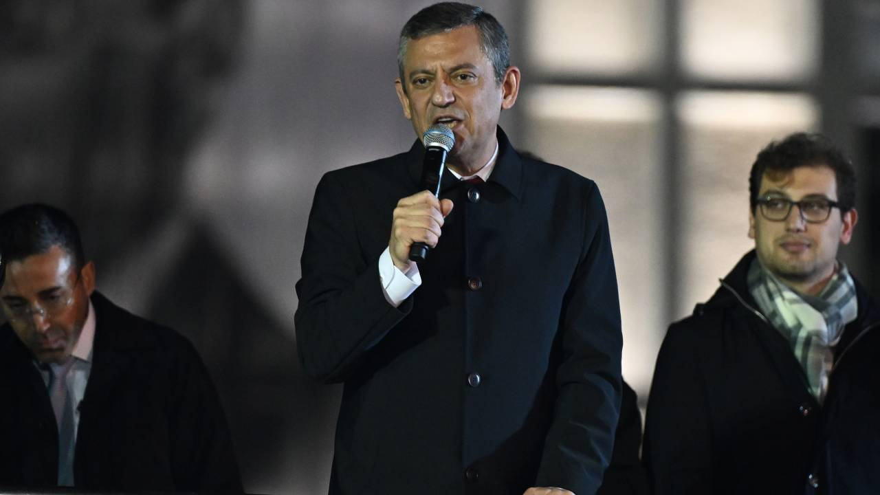 Saraçhane gösterileri sona erdi... Özgür Özel: Toplanma olmayacak