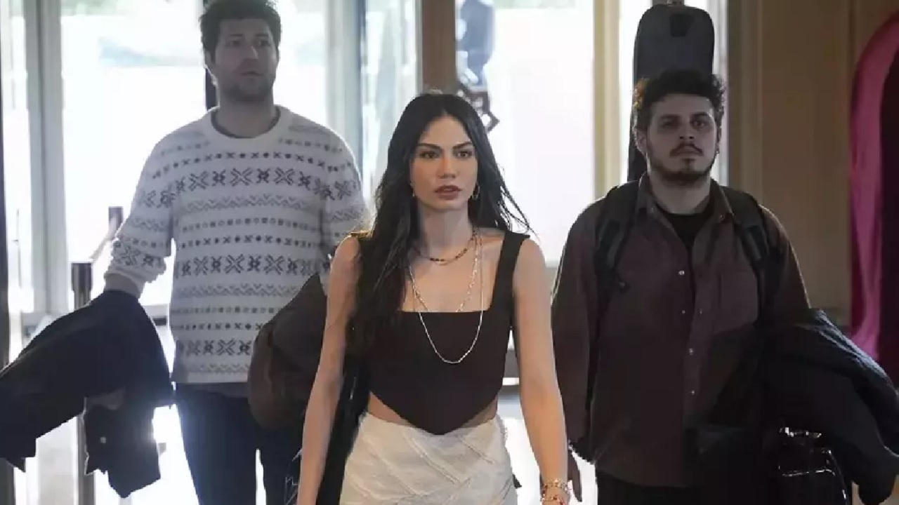 Demet Özdemir'in ablası da meğer ünlüymüş! Sosyal medya şaşkınlıkla karşıladı