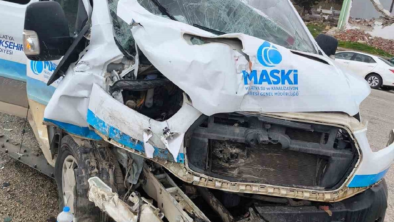 Malatya’da trafik kazası! 3 kişi yaralandı