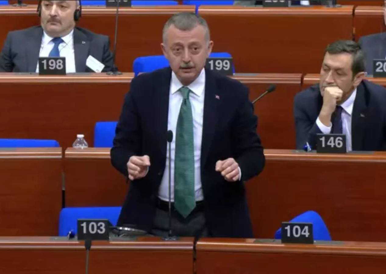 Kocaeli BŞB Başkanı Büyükakın'dan Strasbourg'da tarihi konuşma: Burada İmamoğlu propagandası var