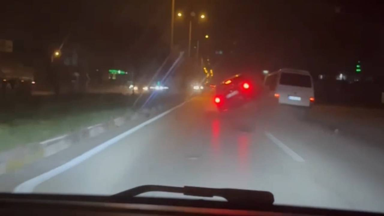 Otoyolda köpeğe çarpmamak isteyen sürücü ani manevra yapınca aracıyla takla attı