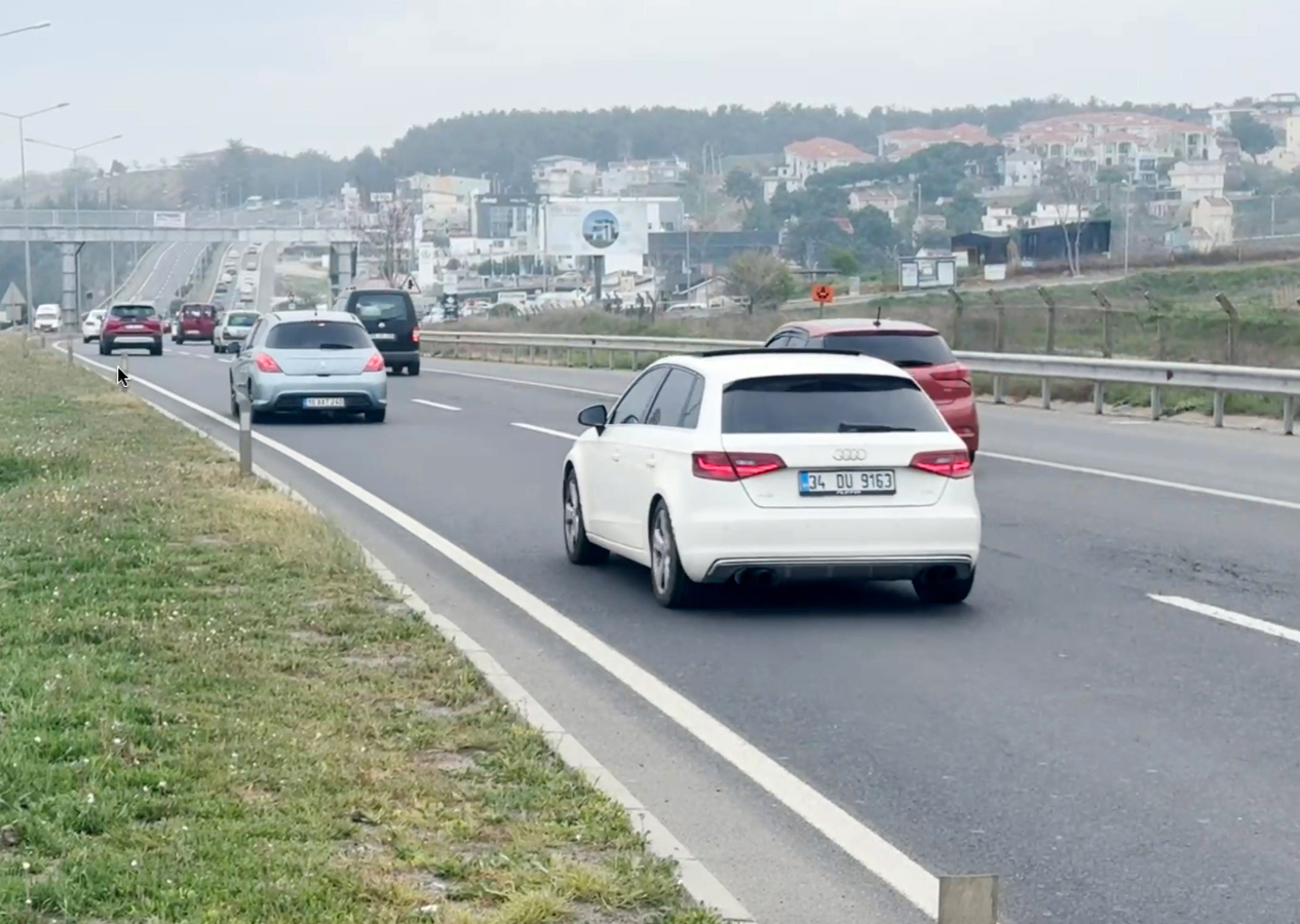 Bayram tatili sebebiyle Tekirdağ-İstanbul kara yolunda trafik felç