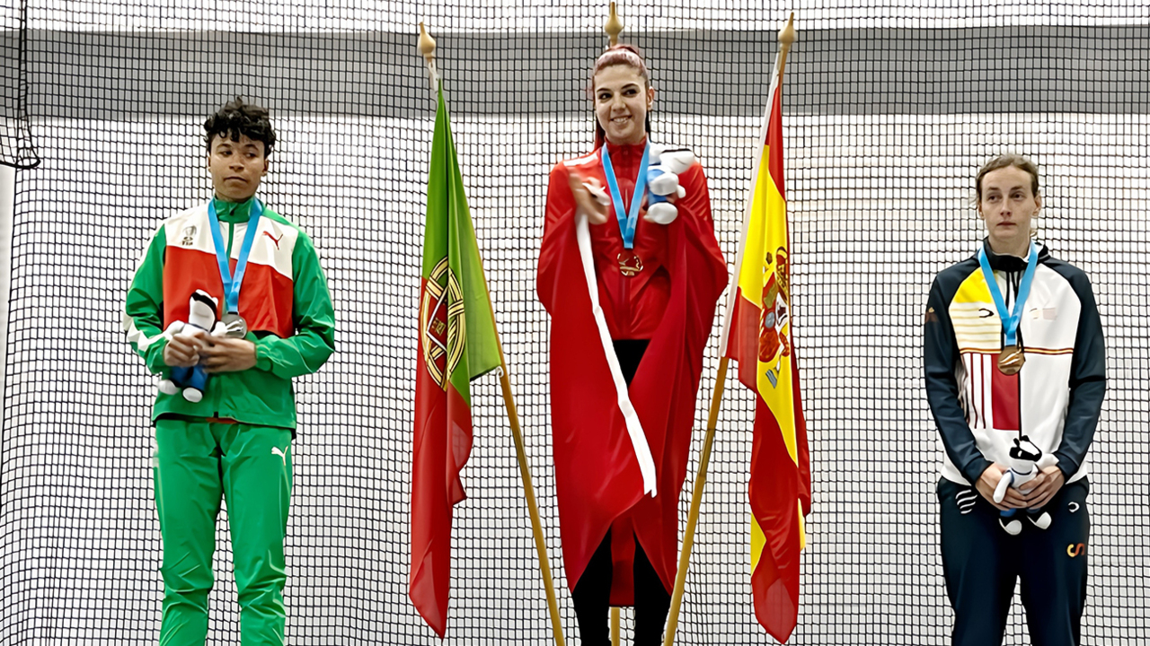 Milli sporcu Esra Bayrak 10. kez Avrupa şampiyonu oldu