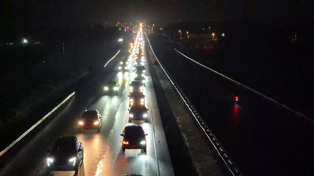 İstanbul'a dönüş: Tekirdağ'da trafik yoğunluğu