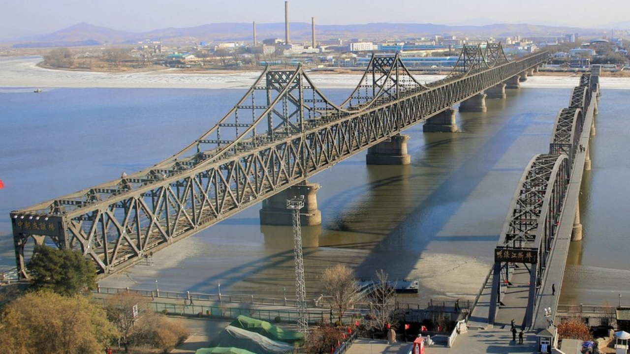 Kuzey Kore ve Rusya 4 kilometrelik köprü ile birleşiyor