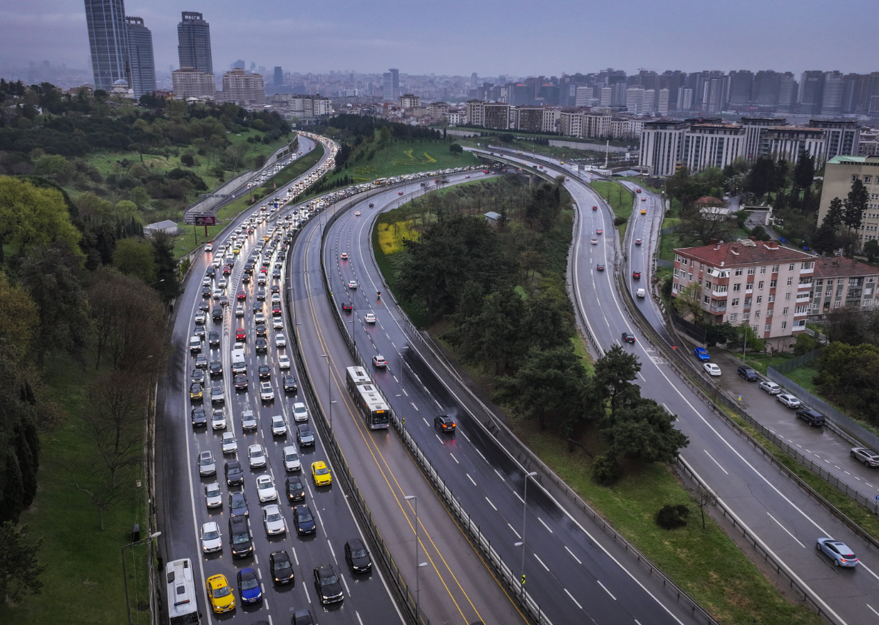 İstanbul'da Ramazan Bayramı'nın son gününde trafik yoğunluğu yaşanıyor!