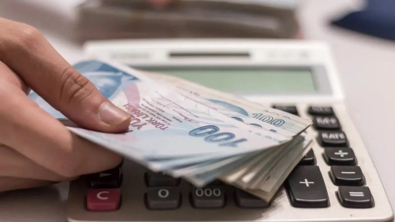 Yarın hesaplara geçiyor! Emeklilerin bayram ikramiyesi fark ödemelerinin yapılacağı tarih belli oldu