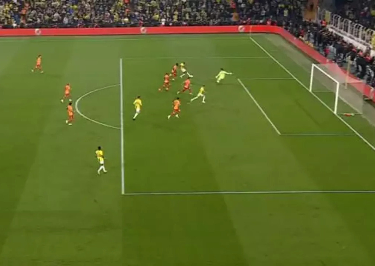 Dev derbide olay yaratan gol! İşte Riva'dan gelen görüntü