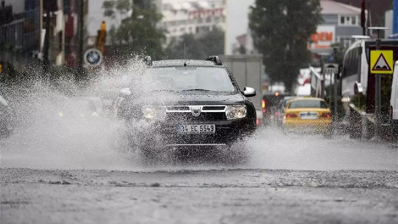 İstanbul dahil çok sayıda il için kuvvetli kar ve yağmur alarmı! Günlerce etkili olacak...