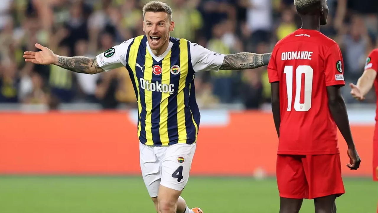 Serdar Aziz futbolu bırakma kararı aldı