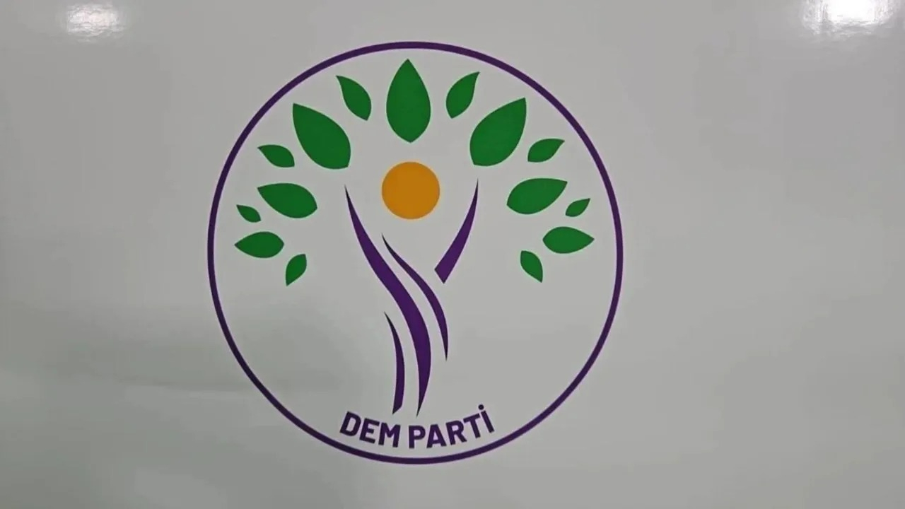DEM Parti'den CHP Genel Başkanı Özgür Özel'e tebrik