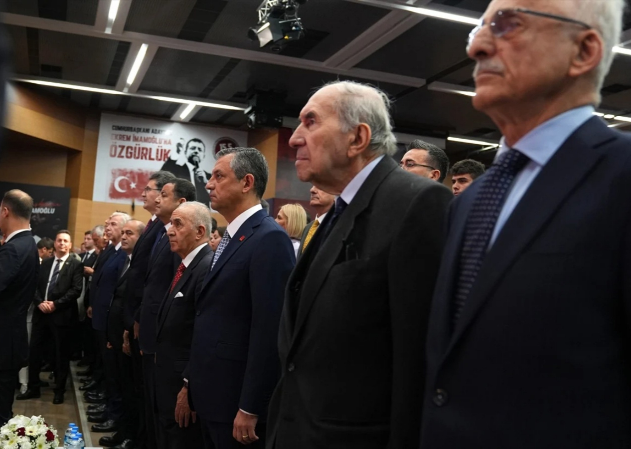 CHP'de yeni Parti Meclisi listesine kimler girdi? Seçim sonuçları açıklandı! Sürpriz isimler var...