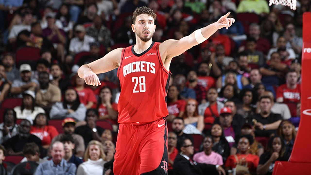 Alperen Şengün double-double yaptı takımına galibiyeti getirdi